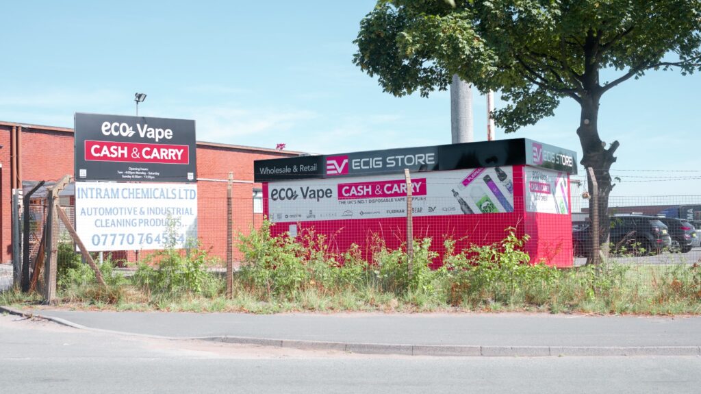 Eco Vape Cash and Carry from the road